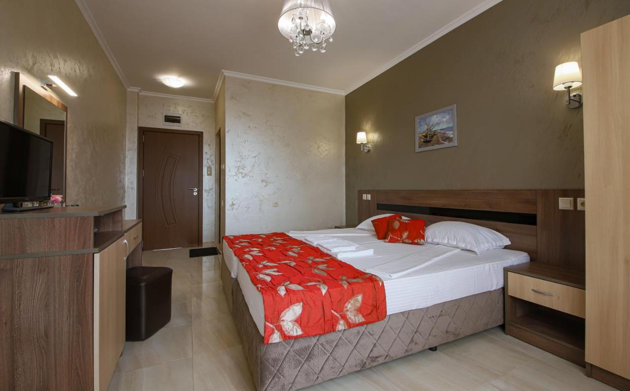 Guesthouse Phoenix Obzor Exterior foto